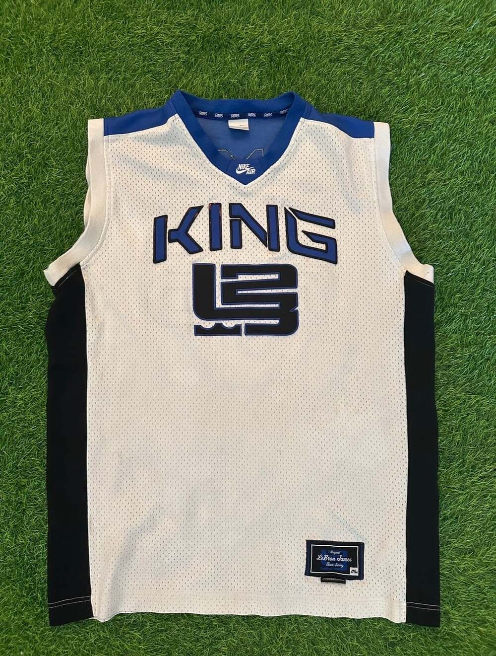 Nike LeBron James King LJ23 Jersey Size L White